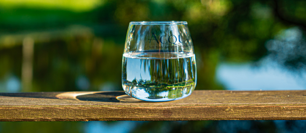 acqua oligominerale con poco sodio al suo interno 