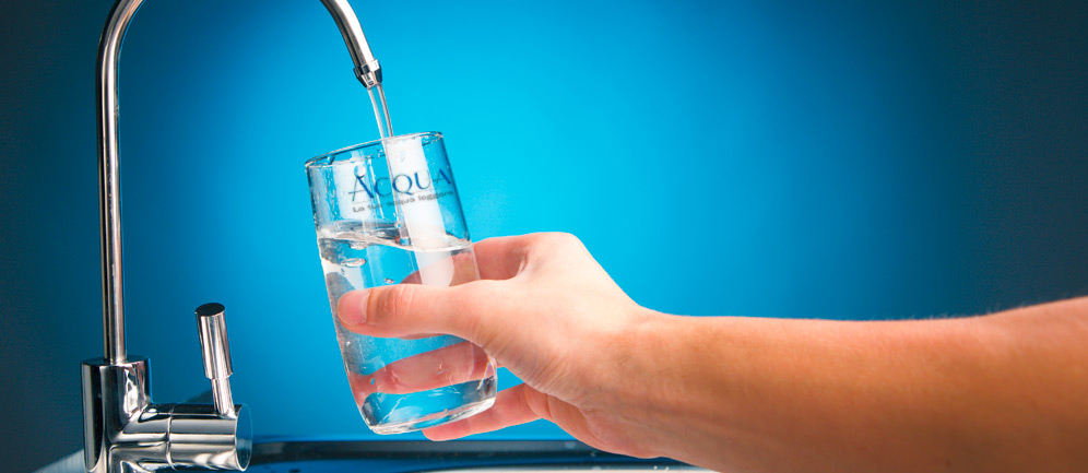 bere acqua pura direttamente dal rubinetto 