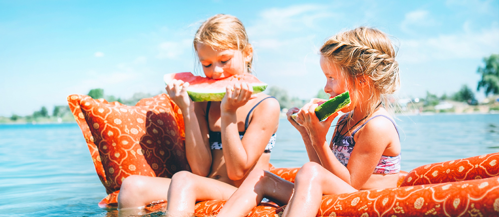 integrare acqua attraverso gli alimenti come rimedio contro il caldo