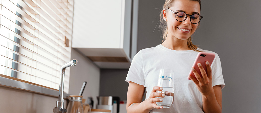 i benefici dell'acqua frizzante in casa