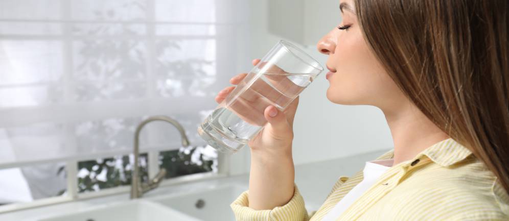 assumere acqua leggera e ideale